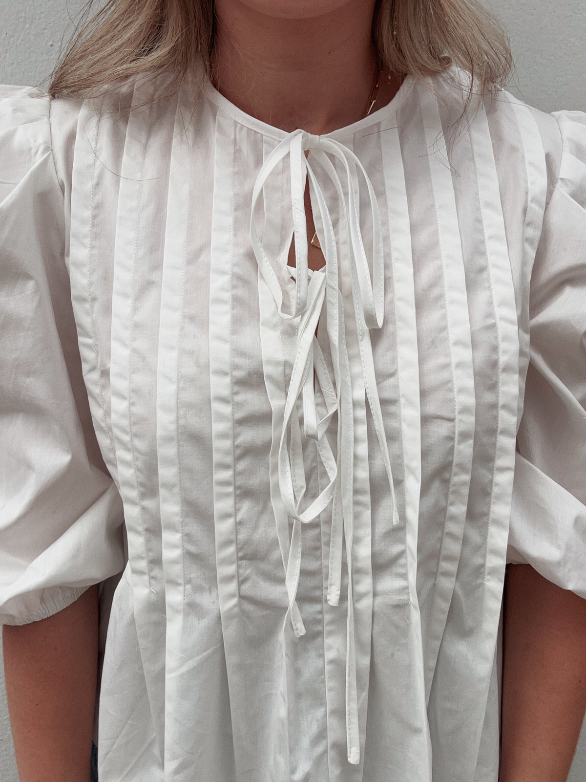 White Puffed Sleeve Tie Front top