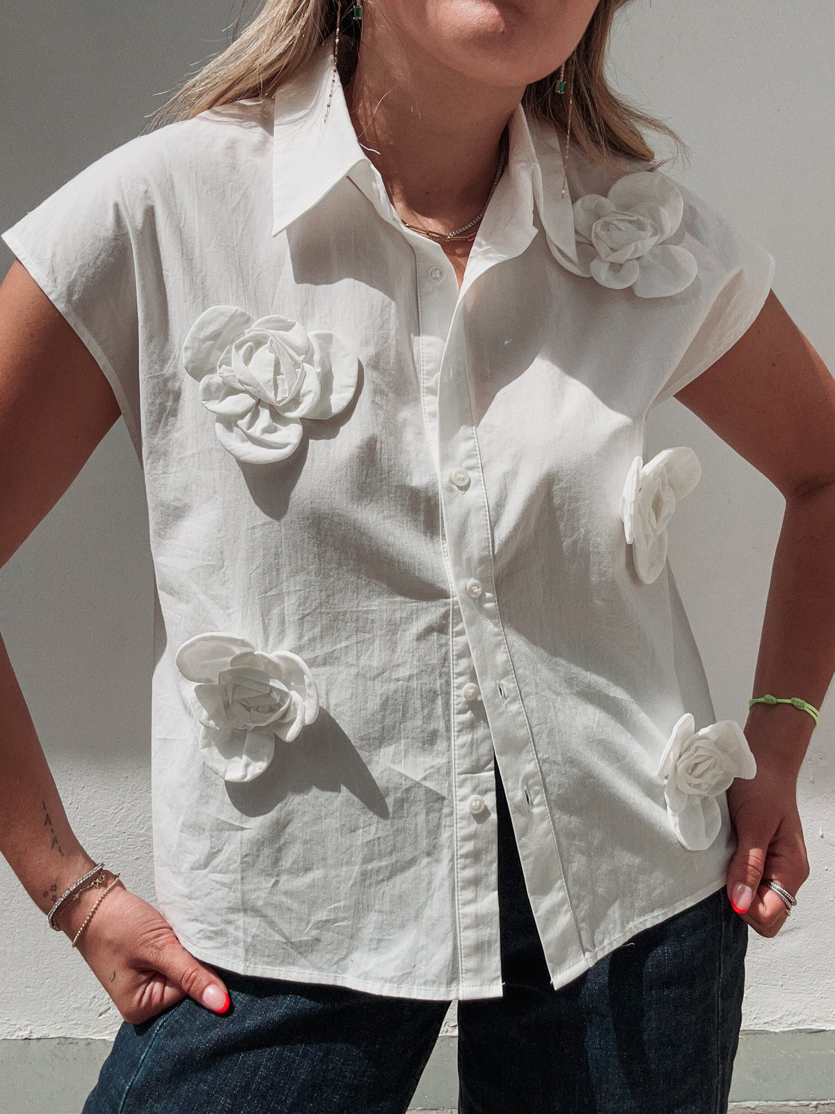 White 3D Flowers Blouse