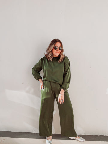 Oliva Verde Satin Set